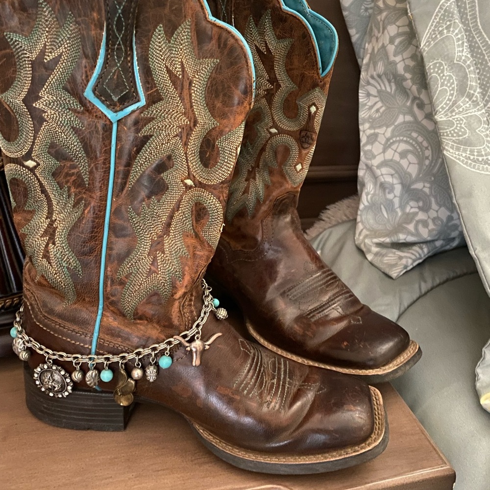 Women Ariat Boots size 6